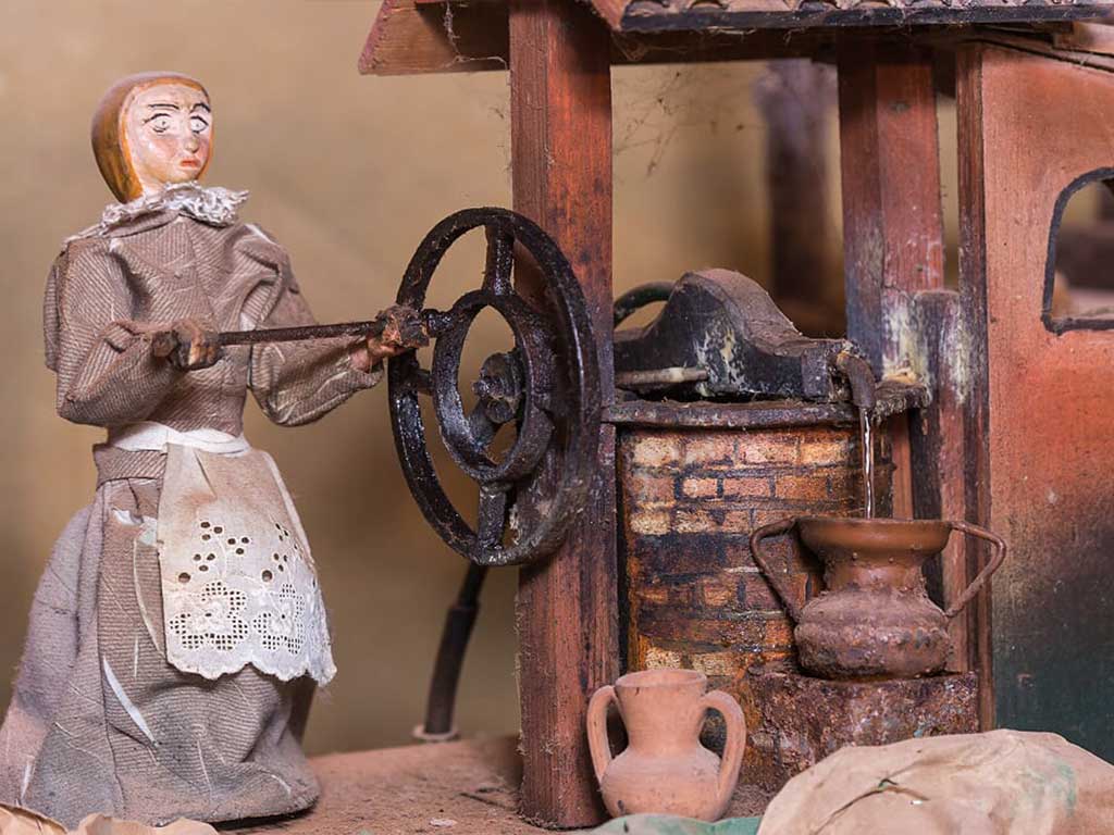 donna nel presepe