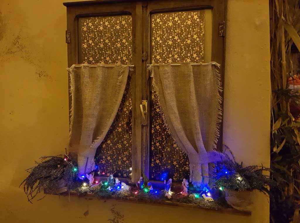 Presepe FInestra Schierano